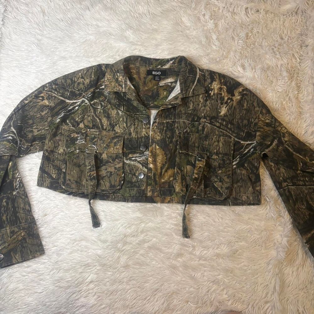 Ego Women's Real Leaf Cropped Camo Jacket Size 10/L